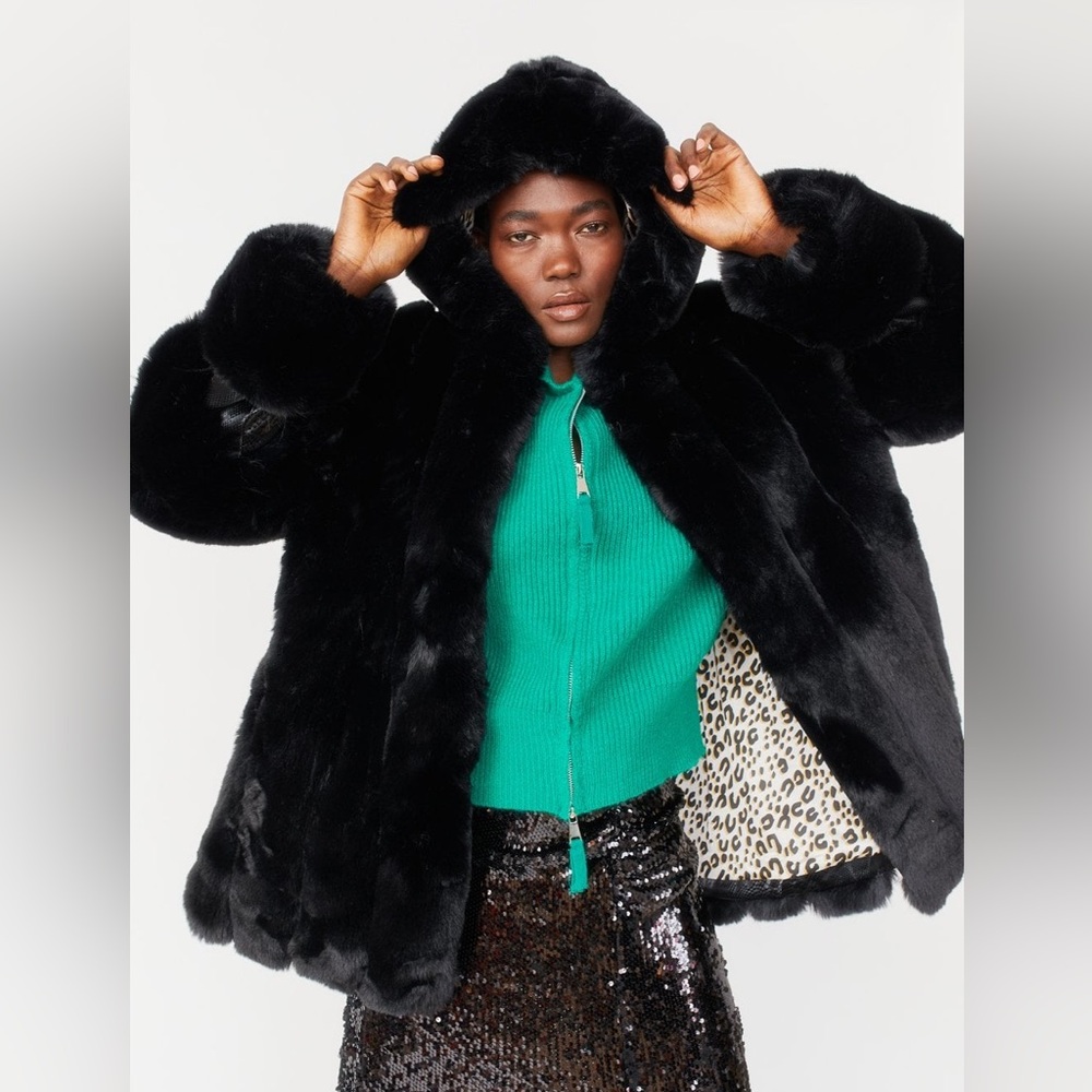 Topshop faux fur coat in black Soft Hooded hood pockets size 4 Nordstrom